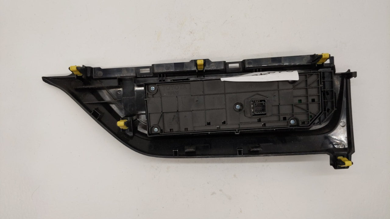 2014-2016 Toyota Corolla Climate Control Module Temperature AC/Heater Replacement P/N:75F832 55900-02500 Fits Fits 2014 2015