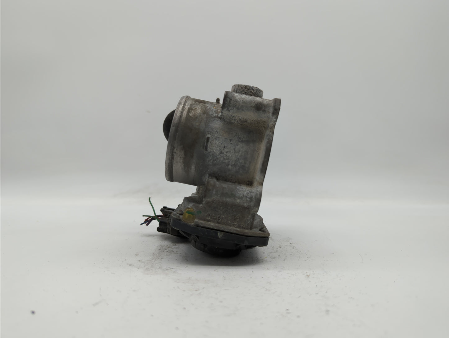 2011-2018 Toyota Corolla Throttle Body P/N:22030-0T080 Fits Fits 2011 2012 2013 2014 2015 2016 2017 2018 OEM Used Auto Parts