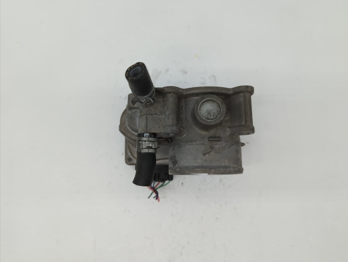 2011-2018 Toyota Corolla Throttle Body P/N:22030-0T080 Fits Fits 2011 2012 2013 2014 2015 2016 2017 2018 OEM Used Auto Parts