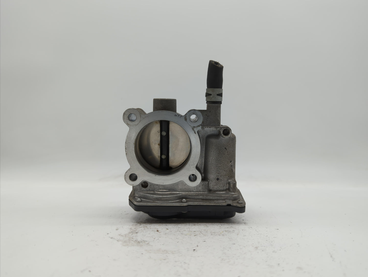 2011-2018 Toyota Corolla Throttle Body P/N:22030-0T080 Fits Fits 2011 2012 2013 2014 2015 2016 2017 2018 OEM Used Auto Parts