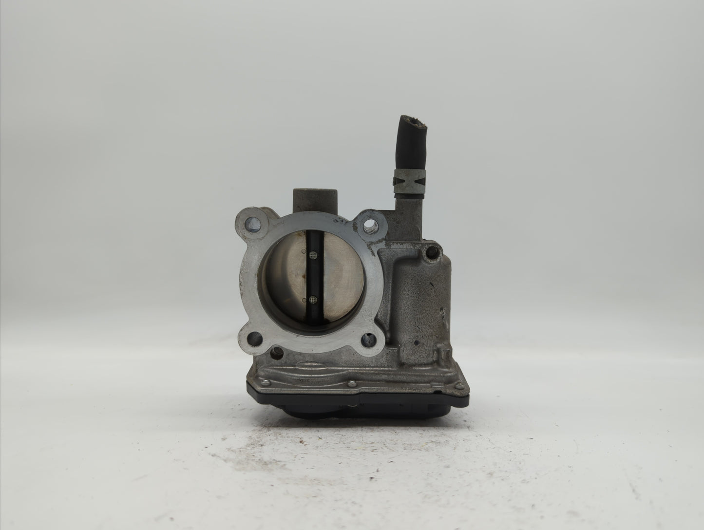 2011-2018 Toyota Corolla Throttle Body P/N:22030-0T080 Fits Fits 2011 2012 2013 2014 2015 2016 2017 2018 OEM Used Auto Parts