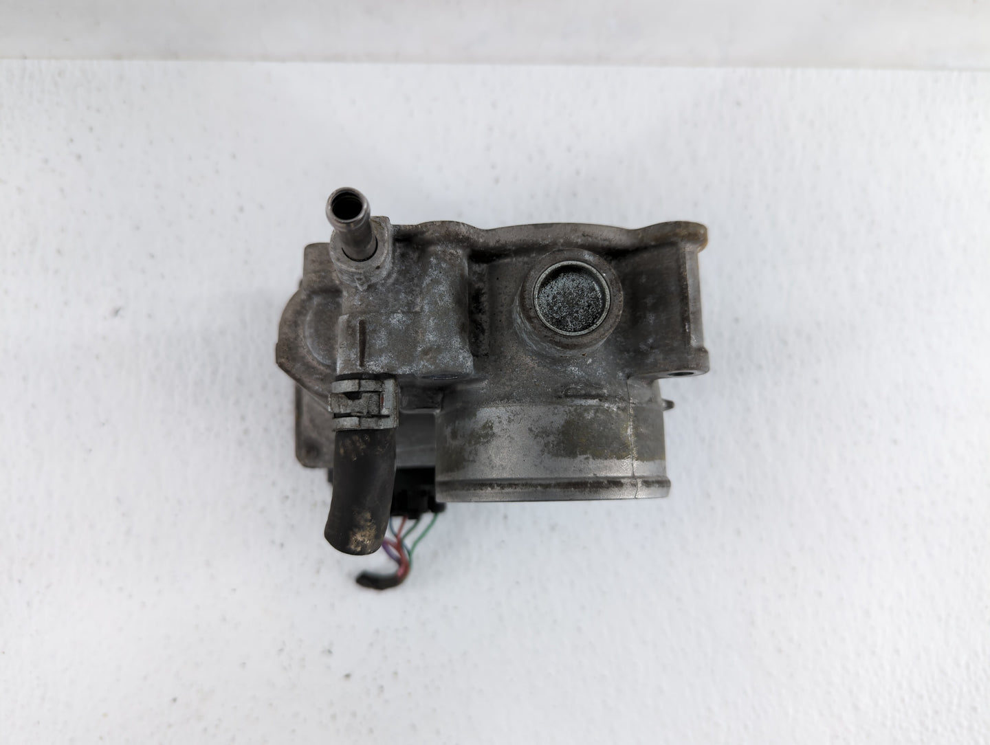 2011-2018 Toyota Corolla Throttle Body P/N:22030-0T080 Fits Fits 2011 2012 2013 2014 2015 2016 2017 2018 OEM Used Auto Parts