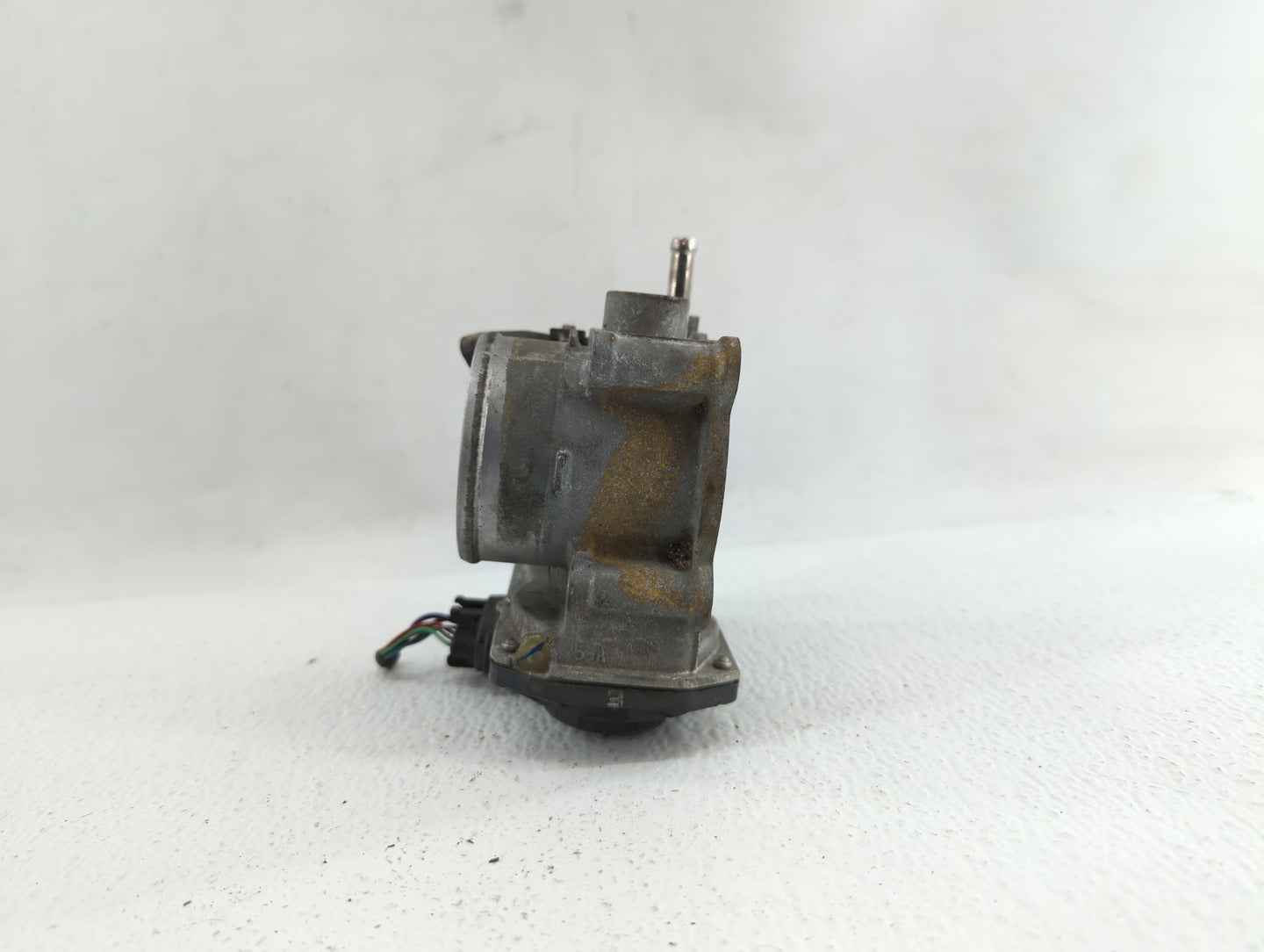 2011-2018 Toyota Corolla Throttle Body P/N:22030-0T080 Fits Fits 2011 2012 2013 2014 2015 2016 2017 2018 OEM Used Auto Parts