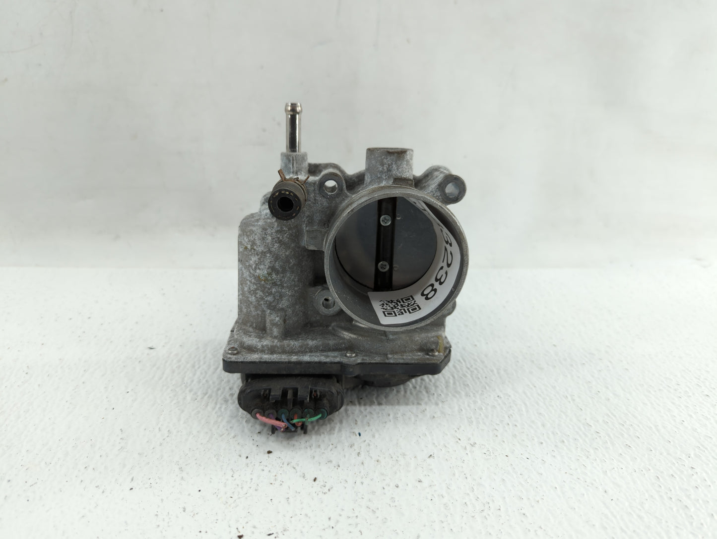 2011-2018 Toyota Corolla Throttle Body P/N:22030-0T080 Fits Fits 2011 2012 2013 2014 2015 2016 2017 2018 OEM Used Auto Parts