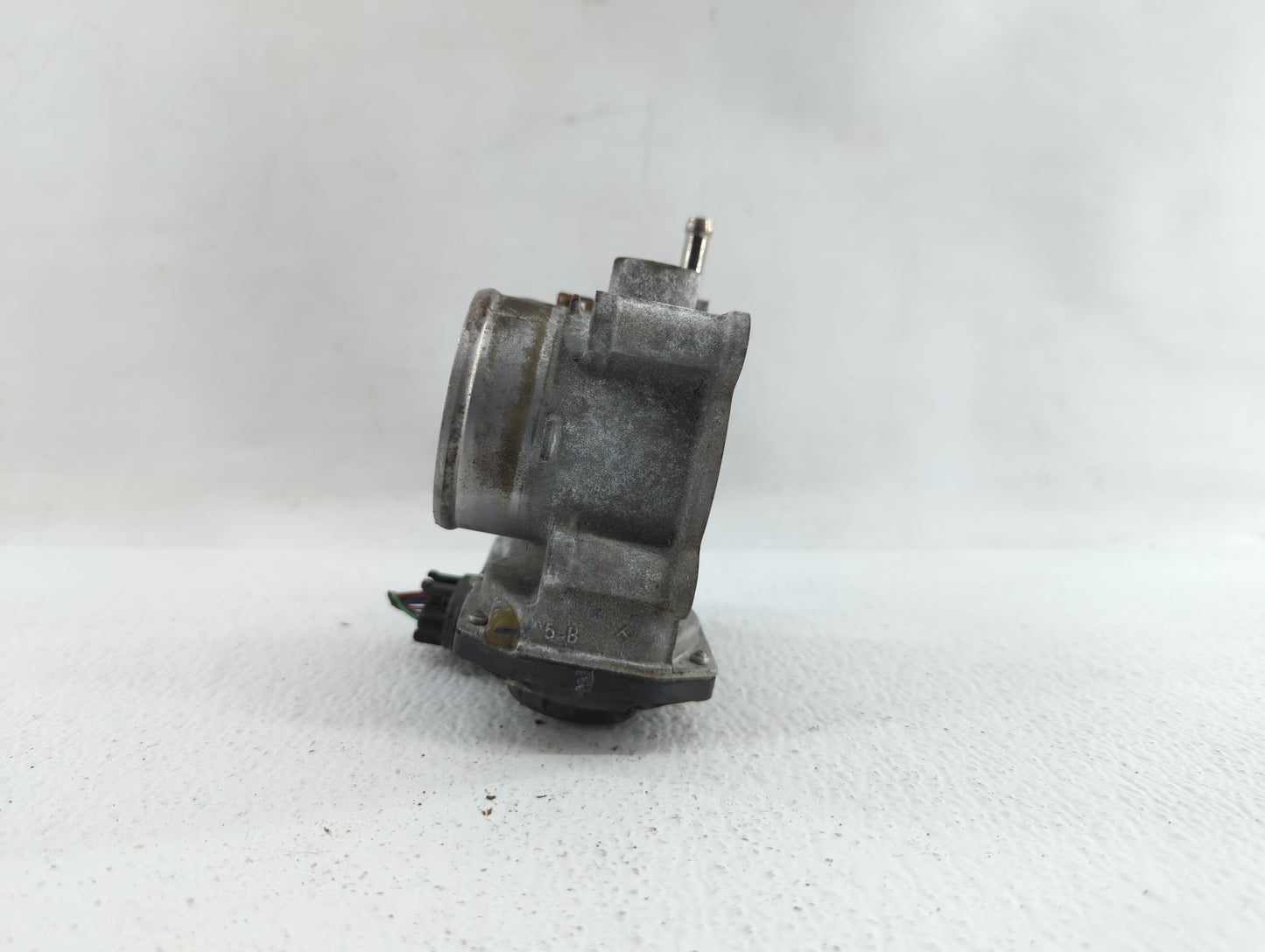 2011-2018 Toyota Corolla Throttle Body P/N:22030-0T080 Fits Fits 2011 2012 2013 2014 2015 2016 2017 2018 OEM Used Auto Parts