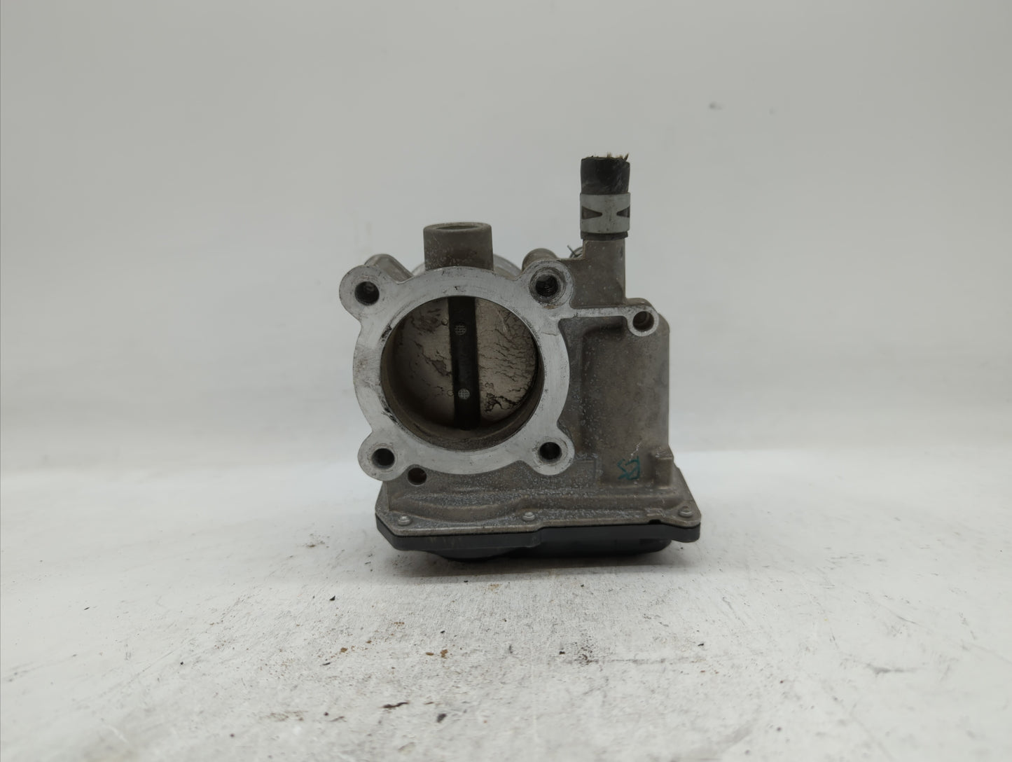2011-2018 Toyota Corolla Throttle Body P/N:22030-0T080 Fits Fits 2011 2012 2013 2014 2015 2016 2017 2018 OEM Used Auto Parts