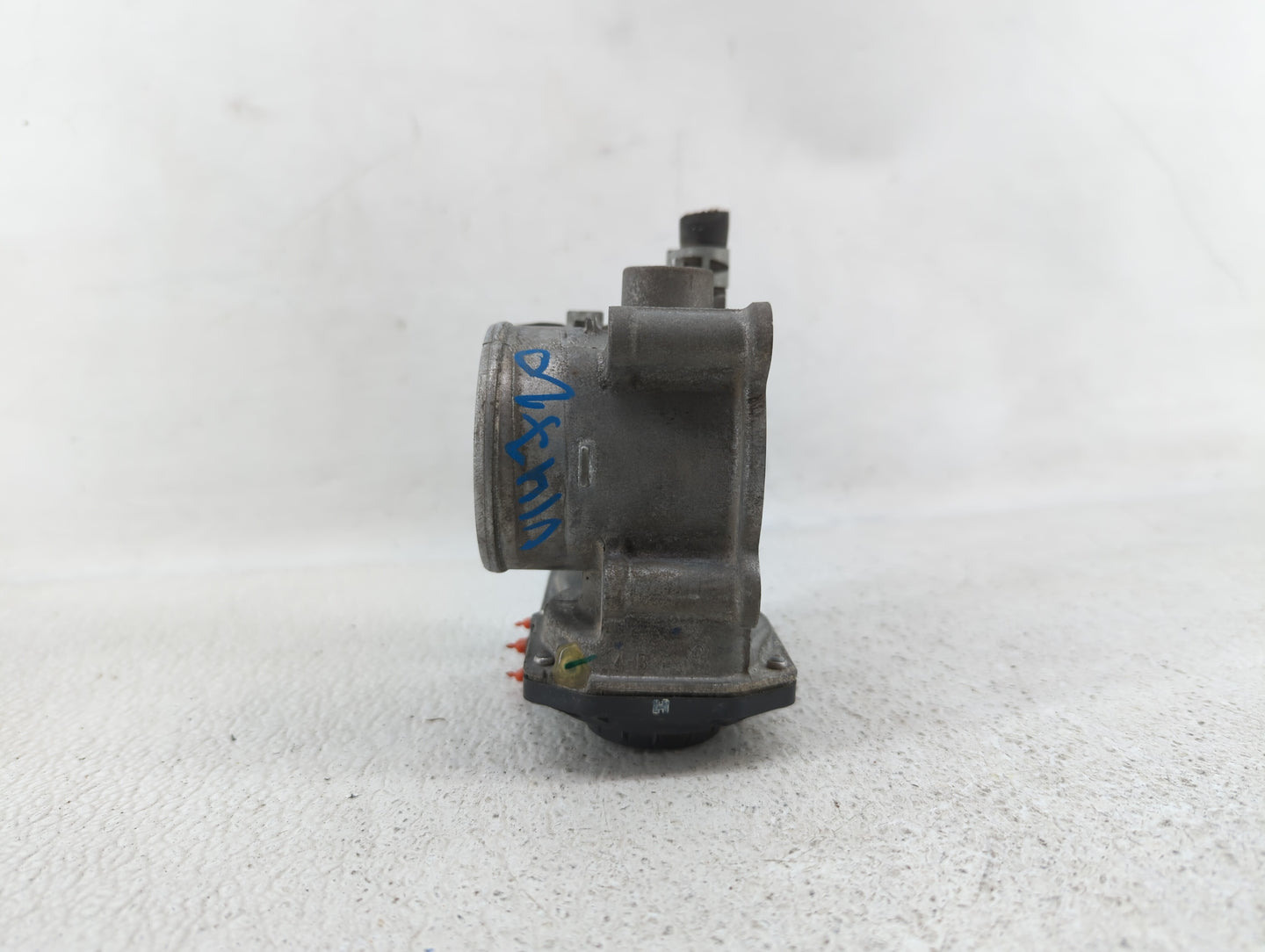 2011-2018 Toyota Corolla Throttle Body P/N:22030-0T080 Fits Fits 2011 2012 2013 2014 2015 2016 2017 2018 OEM Used Auto Parts