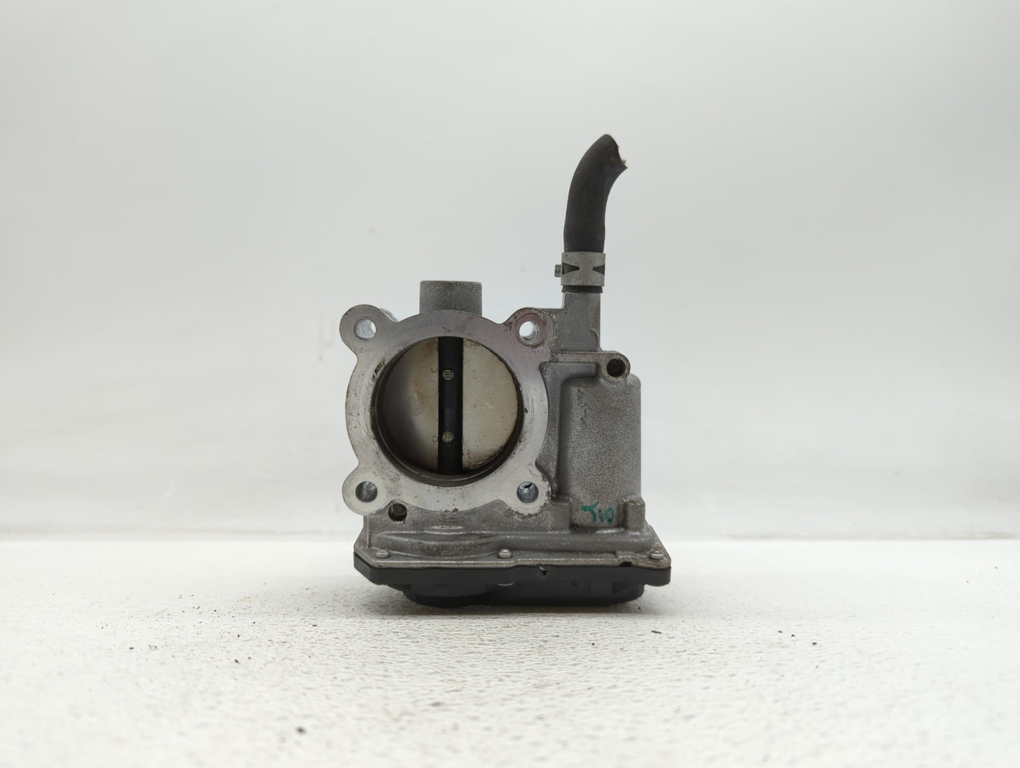 2011-2018 Toyota Corolla Throttle Body P/N:22030-0T080 Fits Fits 2011 2012 2013 2014 2015 2016 2017 2018 OEM Used Auto Parts