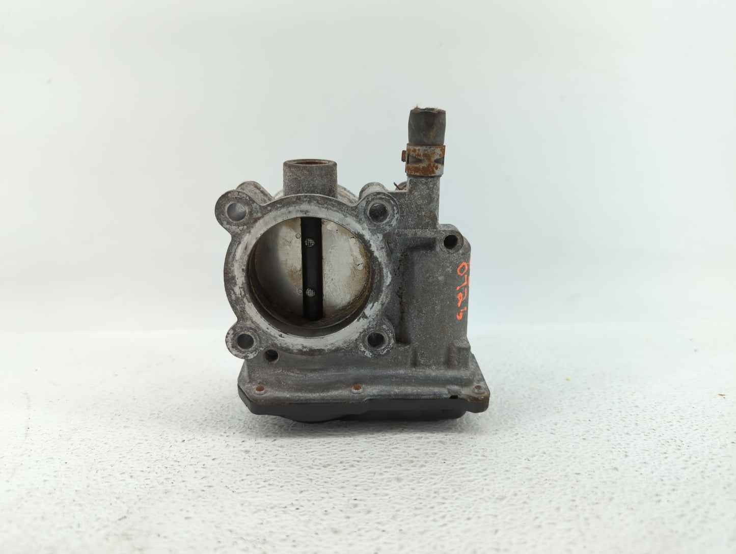 2011-2018 Toyota Corolla Throttle Body P/N:22030-0T080 Fits Fits 2011 2012 2013 2014 2015 2016 2017 2018 OEM Used Auto Parts