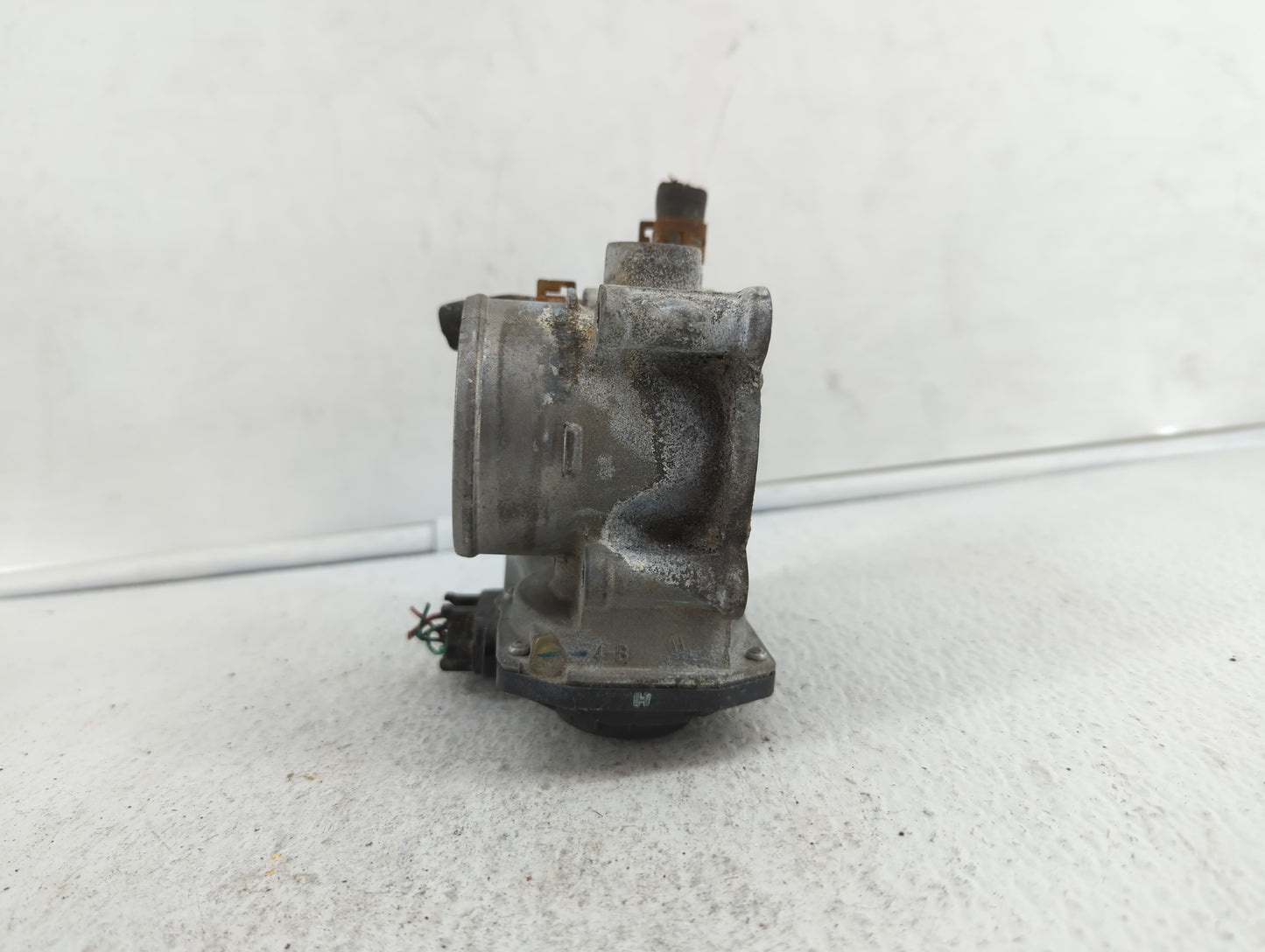 2011-2018 Toyota Corolla Throttle Body P/N:22030-0T080 Fits Fits 2011 2012 2013 2014 2015 2016 2017 2018 OEM Used Auto Parts