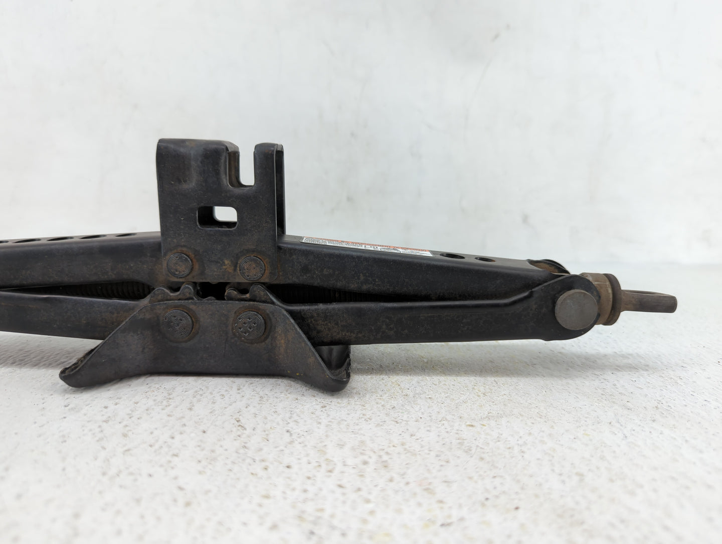 2015 Toyota Corolla Spare Scissor Car Jack 367839 - Oemusedautoparts1.com