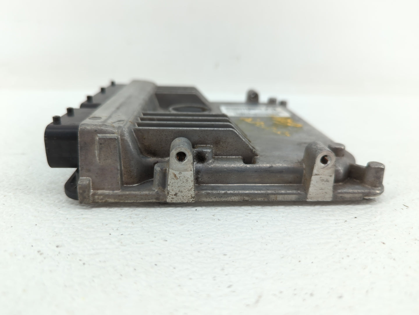 2015 Toyota Corolla PCM Engine Control Computer ECU ECM PCU OEM P/N:89661-0Z640 89661-0Z630 Fits OEM Used Auto Parts - Oemus