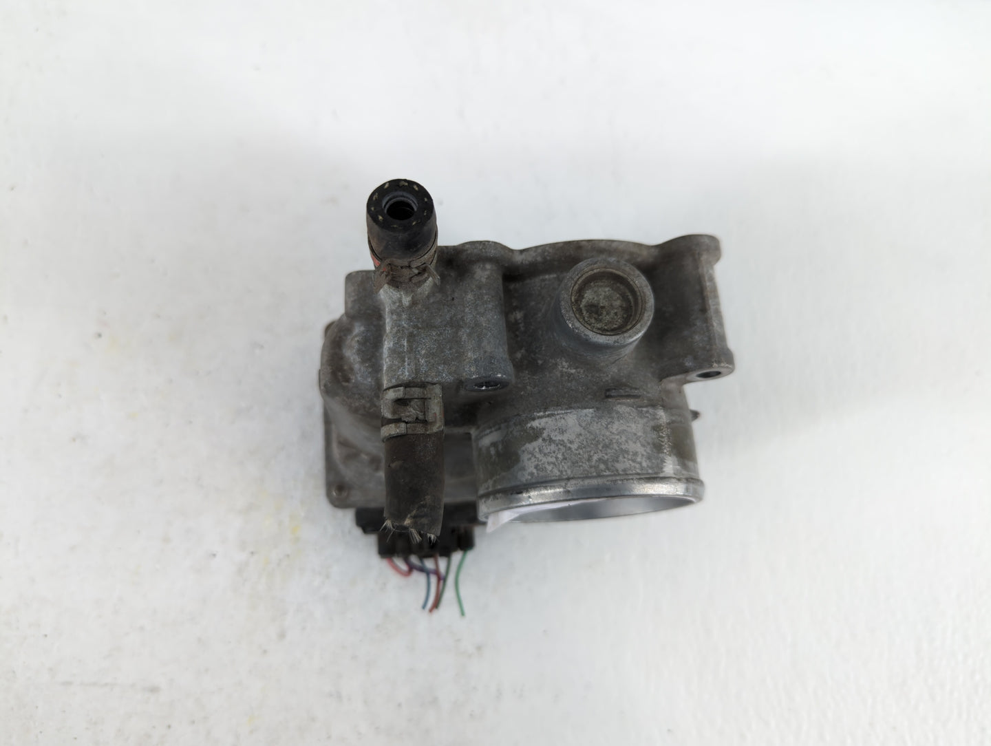 2011-2018 Toyota Corolla Throttle Body P/N:22030-0T080 Fits Fits 2011 2012 2013 2014 2015 2016 2017 2018 OEM Used Auto Parts