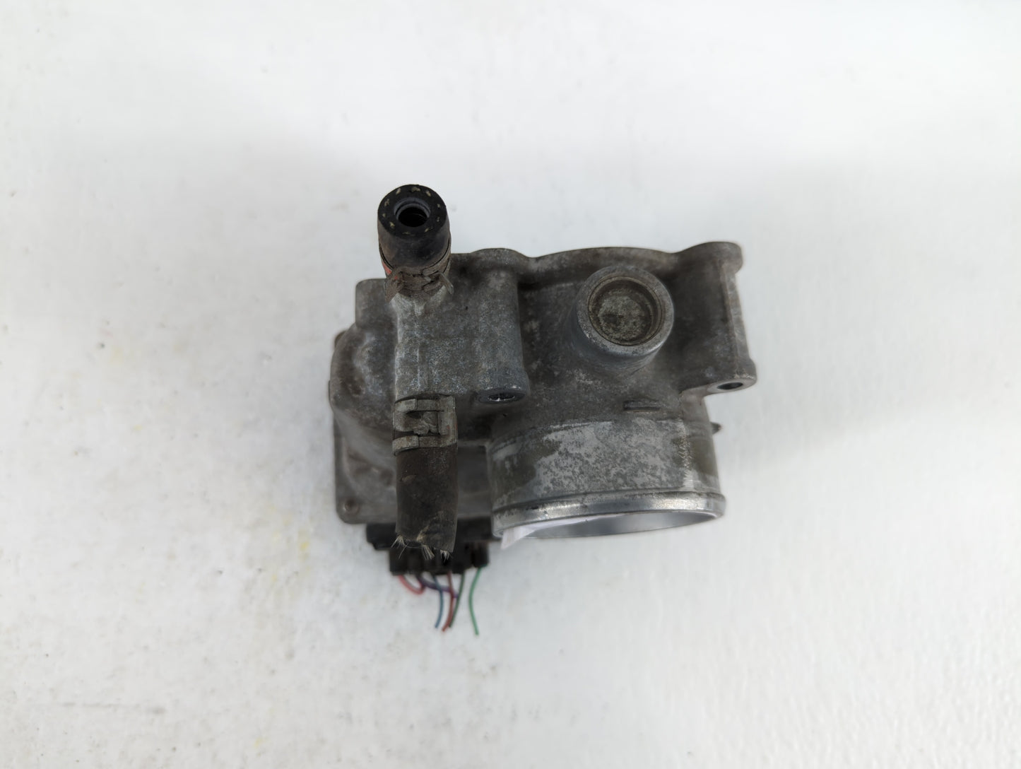 2011-2018 Toyota Corolla Throttle Body P/N:22030-0T080 Fits Fits 2011 2012 2013 2014 2015 2016 2017 2018 OEM Used Auto Parts