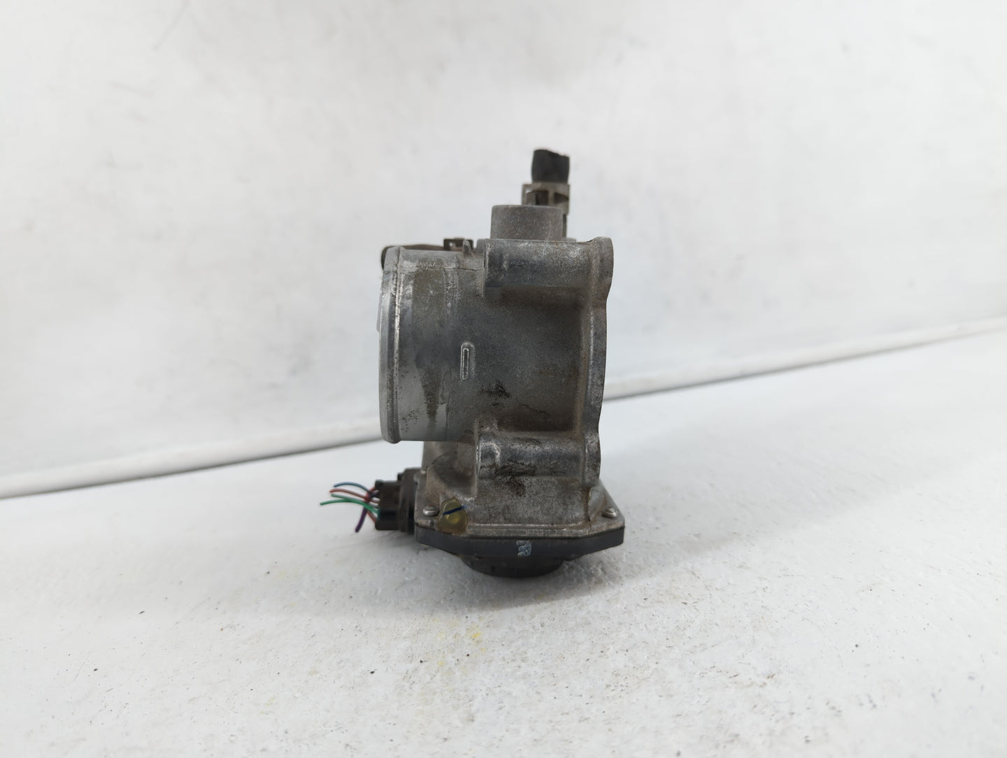 2011-2018 Toyota Corolla Throttle Body P/N:22030-0T080 Fits Fits 2011 2012 2013 2014 2015 2016 2017 2018 OEM Used Auto Parts