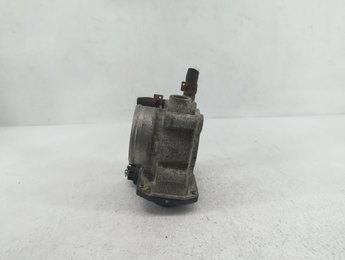 2011-2018 Toyota Corolla Throttle Body P/N:22030-0T080 Fits Fits 2011 2012 2013 2014 2015 2016 2017 2018 OEM Used Auto Parts