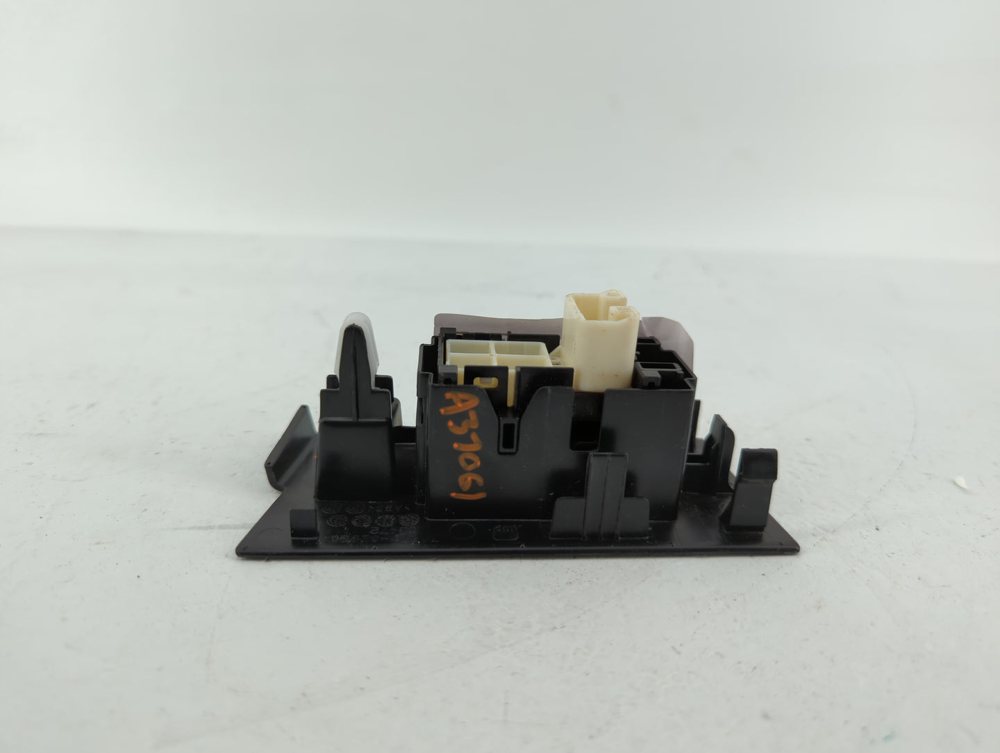 2015 Toyota Corolla Passenger Right Power Window Switch - Oemusedautoparts1.com