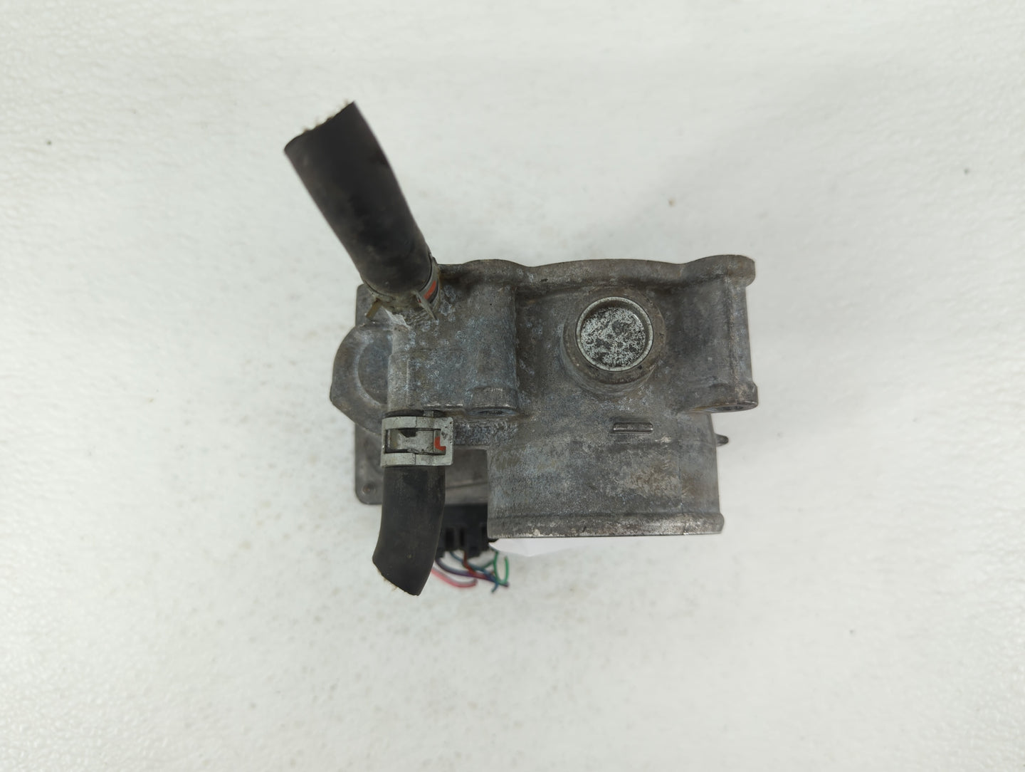 2011-2019 Toyota Corolla Throttle Body P/N:22030-0T080 Fits Fits 2011 2012 2013 2014 2015 2016 2017 2018 2019 OEM Used Auto 