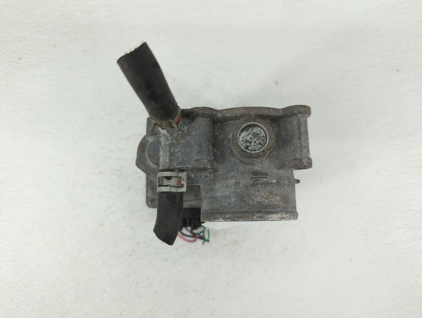 2011-2019 Toyota Corolla Throttle Body P/N:22030-0T080 Fits Fits 2011 2012 2013 2014 2015 2016 2017 2018 2019 OEM Used Auto 