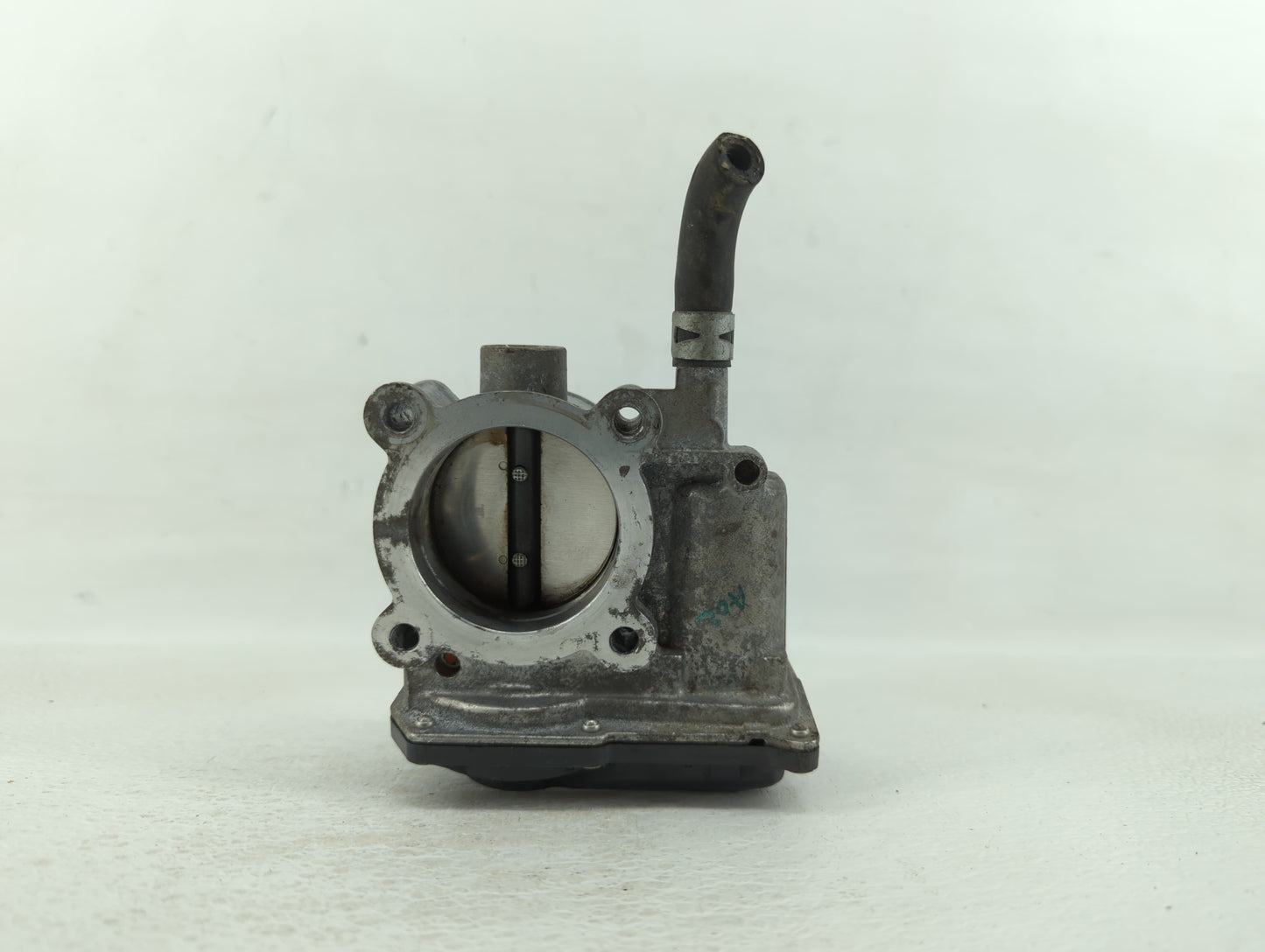 2011-2019 Toyota Corolla Throttle Body P/N:22030-0T080 Fits Fits 2011 2012 2013 2014 2015 2016 2017 2018 2019 OEM Used Auto 