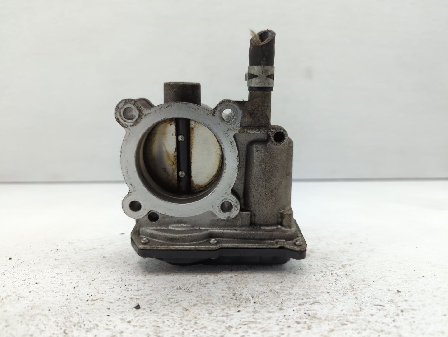 2011-2019 Toyota Corolla Throttle Body P/N:22030-0T080 Fits Fits 2011 2012 2013 2014 2015 2016 2017 2018 2019 OEM Used Auto 