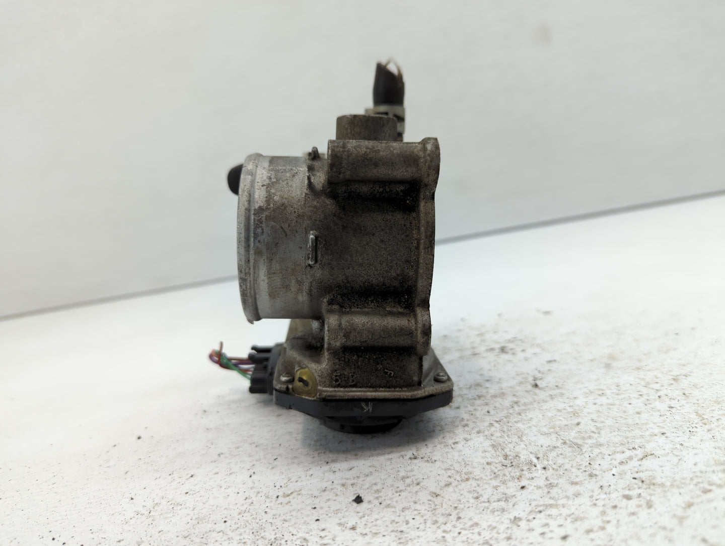 2011-2019 Toyota Corolla Throttle Body P/N:22030-0T080 Fits Fits 2011 2012 2013 2014 2015 2016 2017 2018 2019 OEM Used Auto 