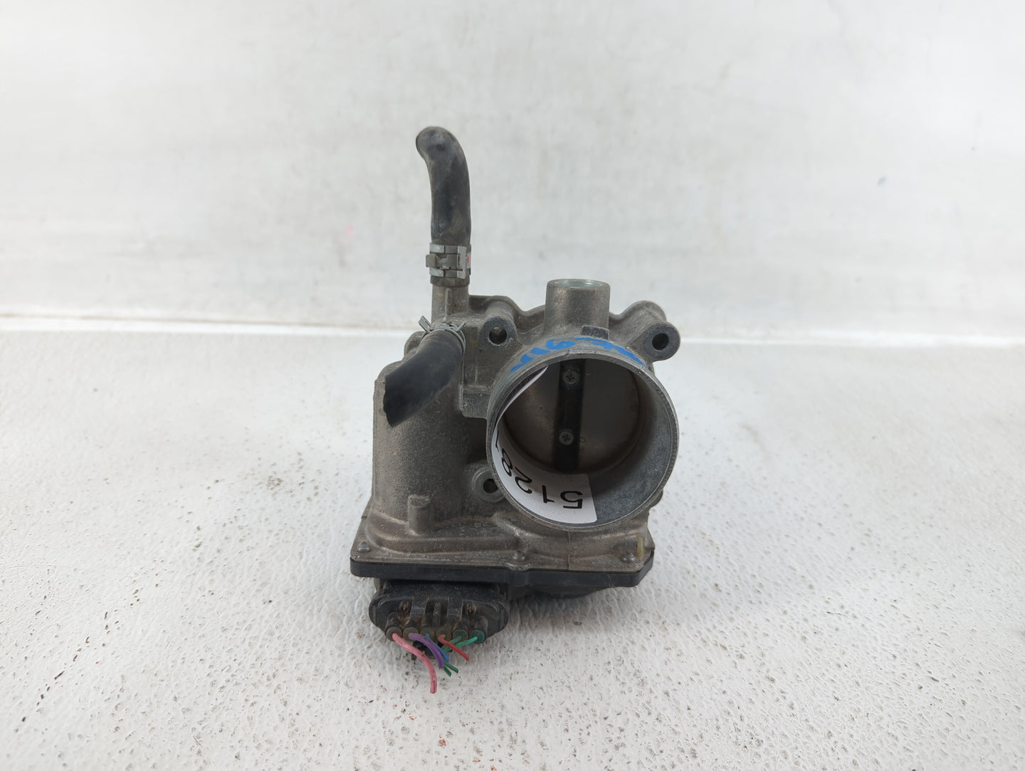 2011-2019 Toyota Corolla Throttle Body P/N:22030-0T080 Fits Fits 2011 2012 2013 2014 2015 2016 2017 2018 2019 OEM Used Auto 