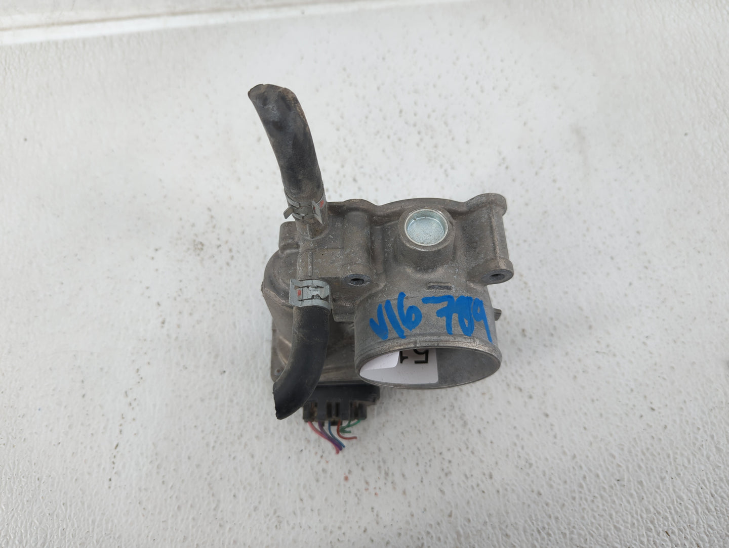 2011-2019 Toyota Corolla Throttle Body P/N:22030-0T080 Fits Fits 2011 2012 2013 2014 2015 2016 2017 2018 2019 OEM Used Auto 
