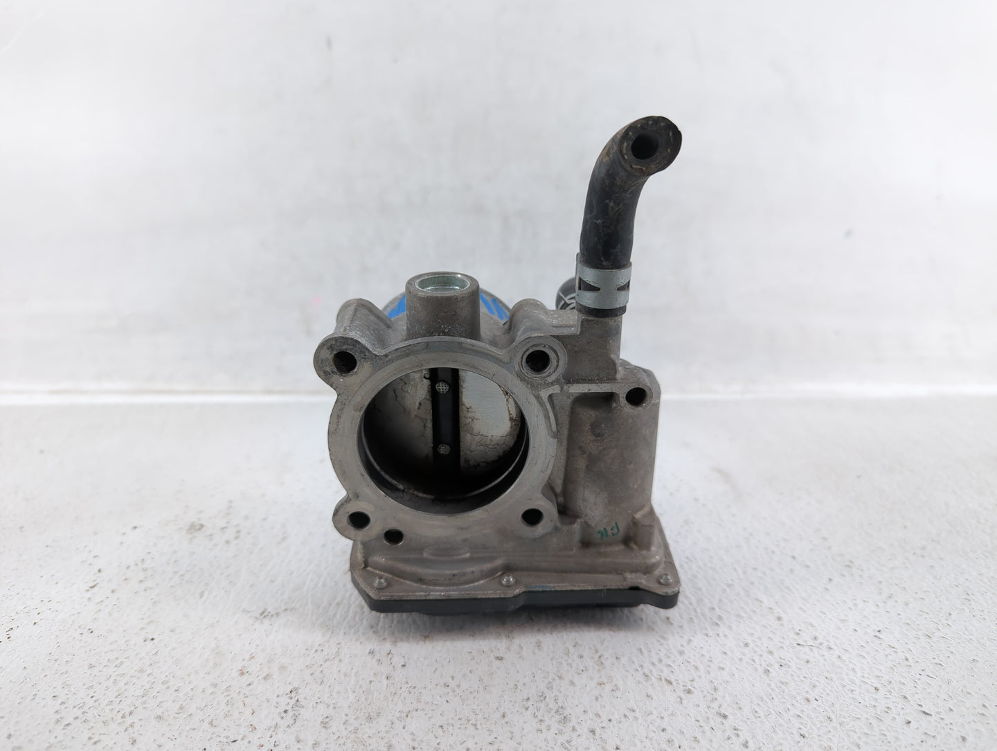 2011-2019 Toyota Corolla Throttle Body P/N:22030-0T080 Fits Fits 2011 2012 2013 2014 2015 2016 2017 2018 2019 OEM Used Auto 