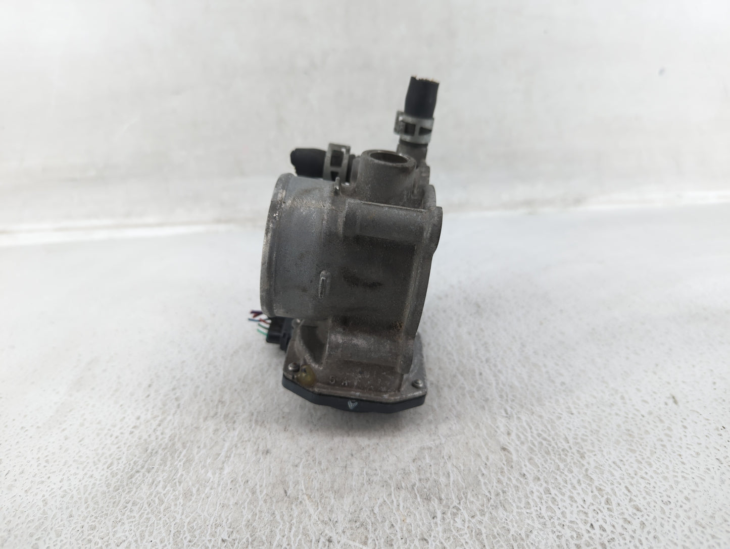 2011-2019 Toyota Corolla Throttle Body P/N:22030-0T080 Fits Fits 2011 2012 2013 2014 2015 2016 2017 2018 2019 OEM Used Auto 