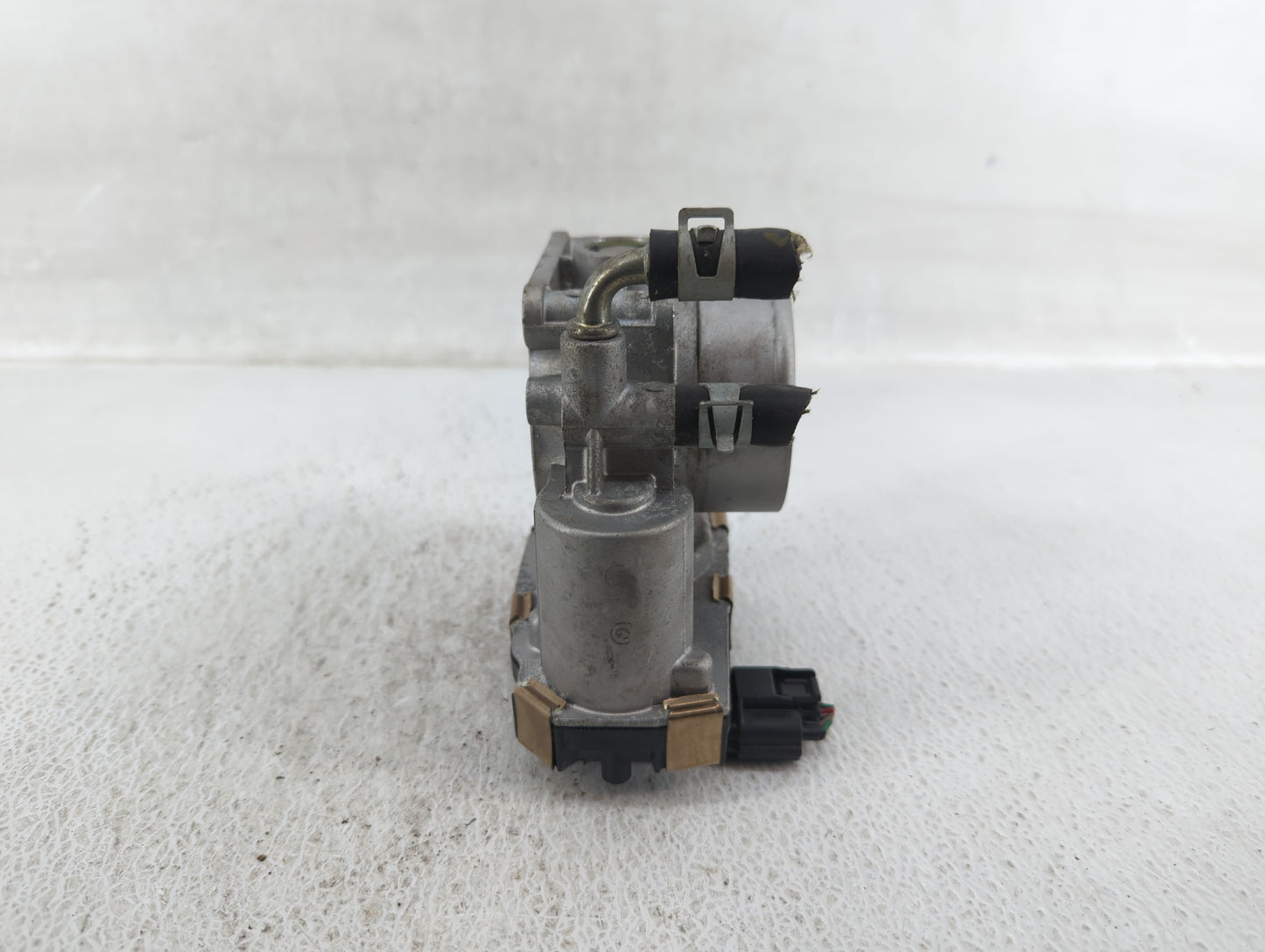 2011-2019 Toyota Corolla Throttle Body P/N:RME60-52 Fits Fits 2011 2012 2013 2014 2015 2016 2017 2018 2019 OEM Used Auto Par