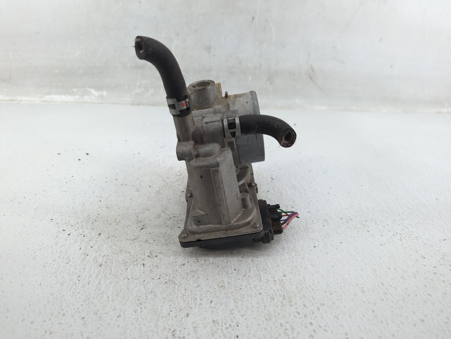 2011-2019 Toyota Corolla Throttle Body P/N:22030-0T080 Fits Fits 2011 2012 2013 2014 2015 2016 2017 2018 2019 OEM Used Auto 