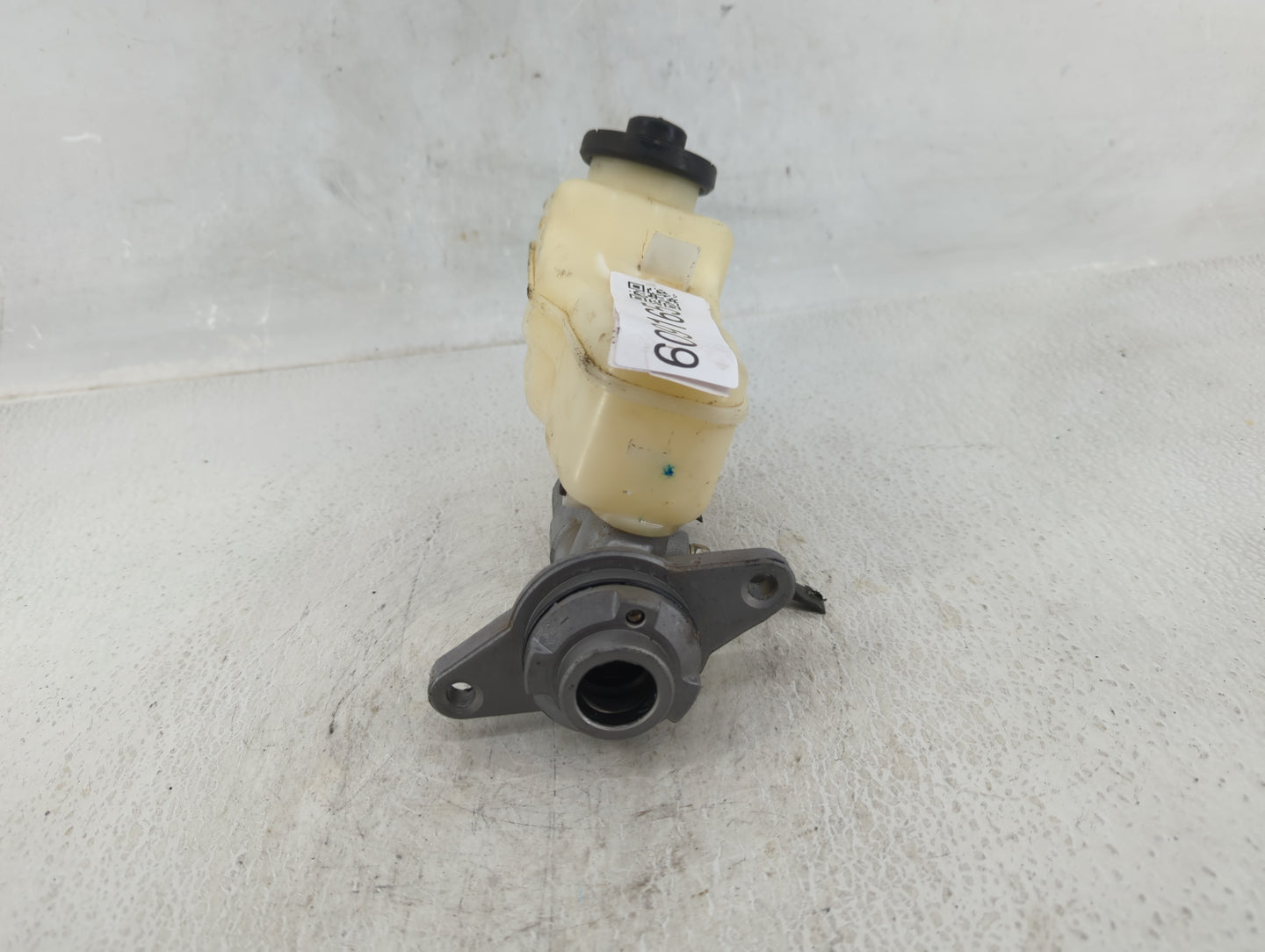 2014-2019 Toyota Corolla Brake Master Cylinder - Oemusedautoparts1.com