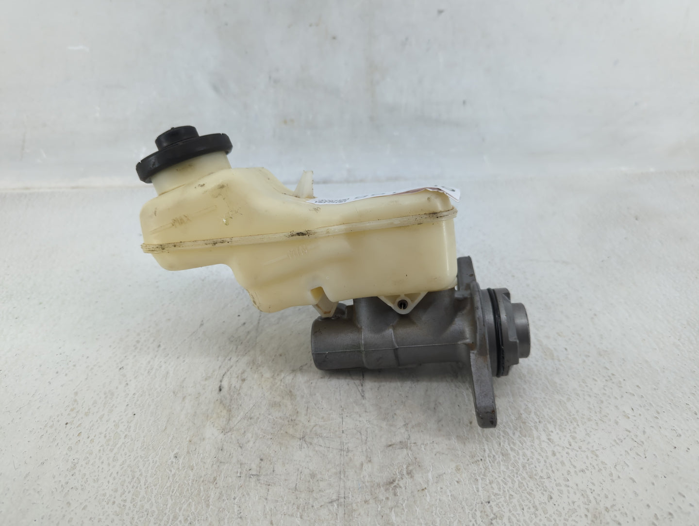 2014-2019 Toyota Corolla Brake Master Cylinder - Oemusedautoparts1.com
