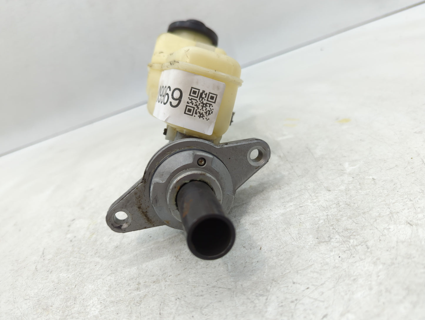 2014-2019 Toyota Corolla Brake Master Cylinder - Oemusedautoparts1.com