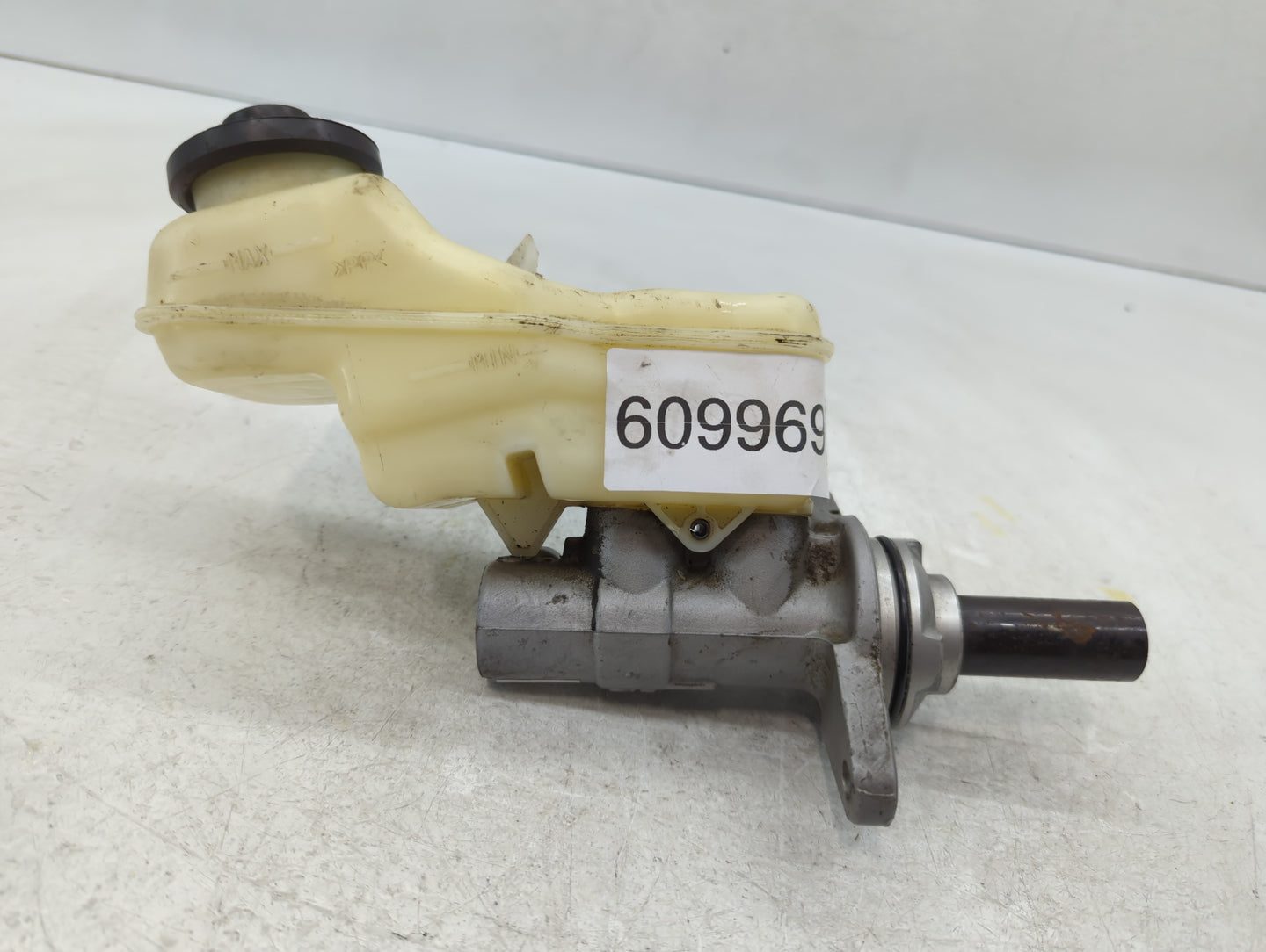 2014-2019 Toyota Corolla Brake Master Cylinder - Oemusedautoparts1.com