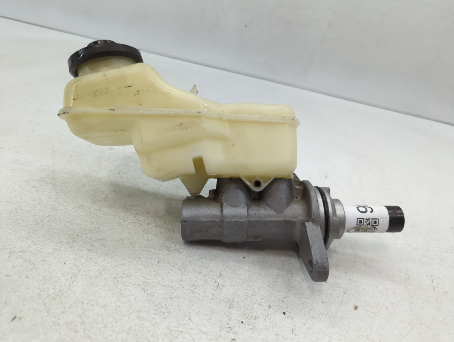 2014-2019 Toyota Corolla Brake Master Cylinder - Oemusedautoparts1.com