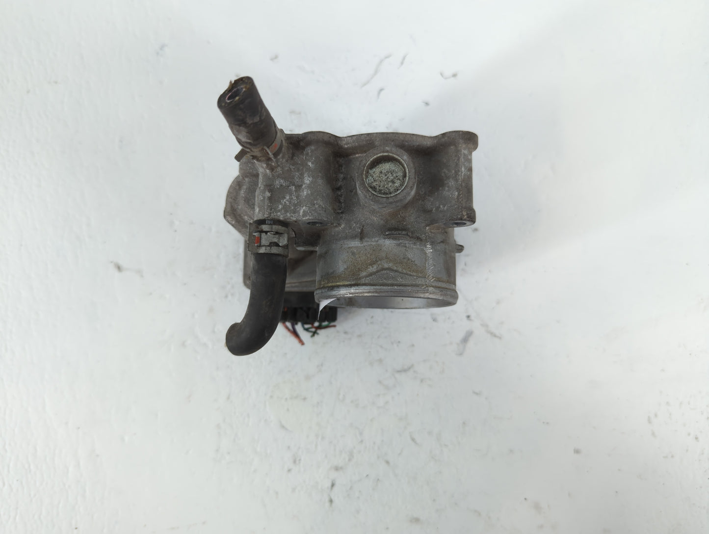 2011-2019 Toyota Corolla Throttle Body P/N:22030-0T080 Fits Fits 2011 2012 2013 2014 2015 2016 2017 2018 2019 OEM Used Auto 