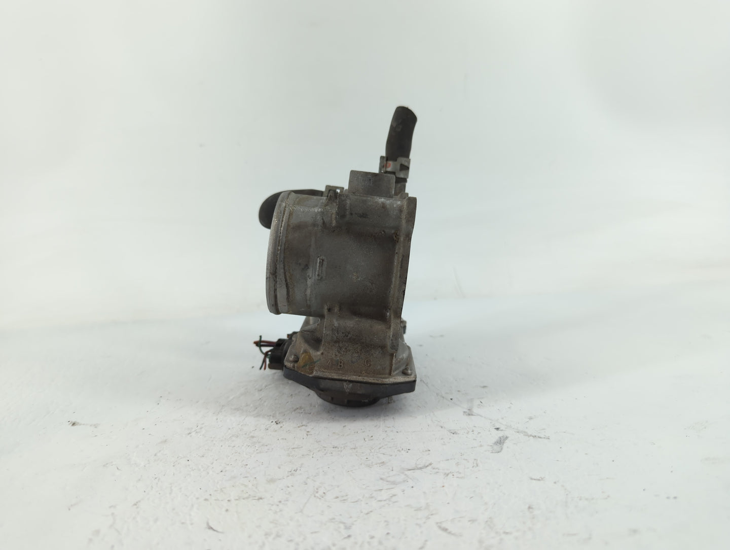 2011-2019 Toyota Corolla Throttle Body P/N:22030-0T080 Fits Fits 2011 2012 2013 2014 2015 2016 2017 2018 2019 OEM Used Auto 