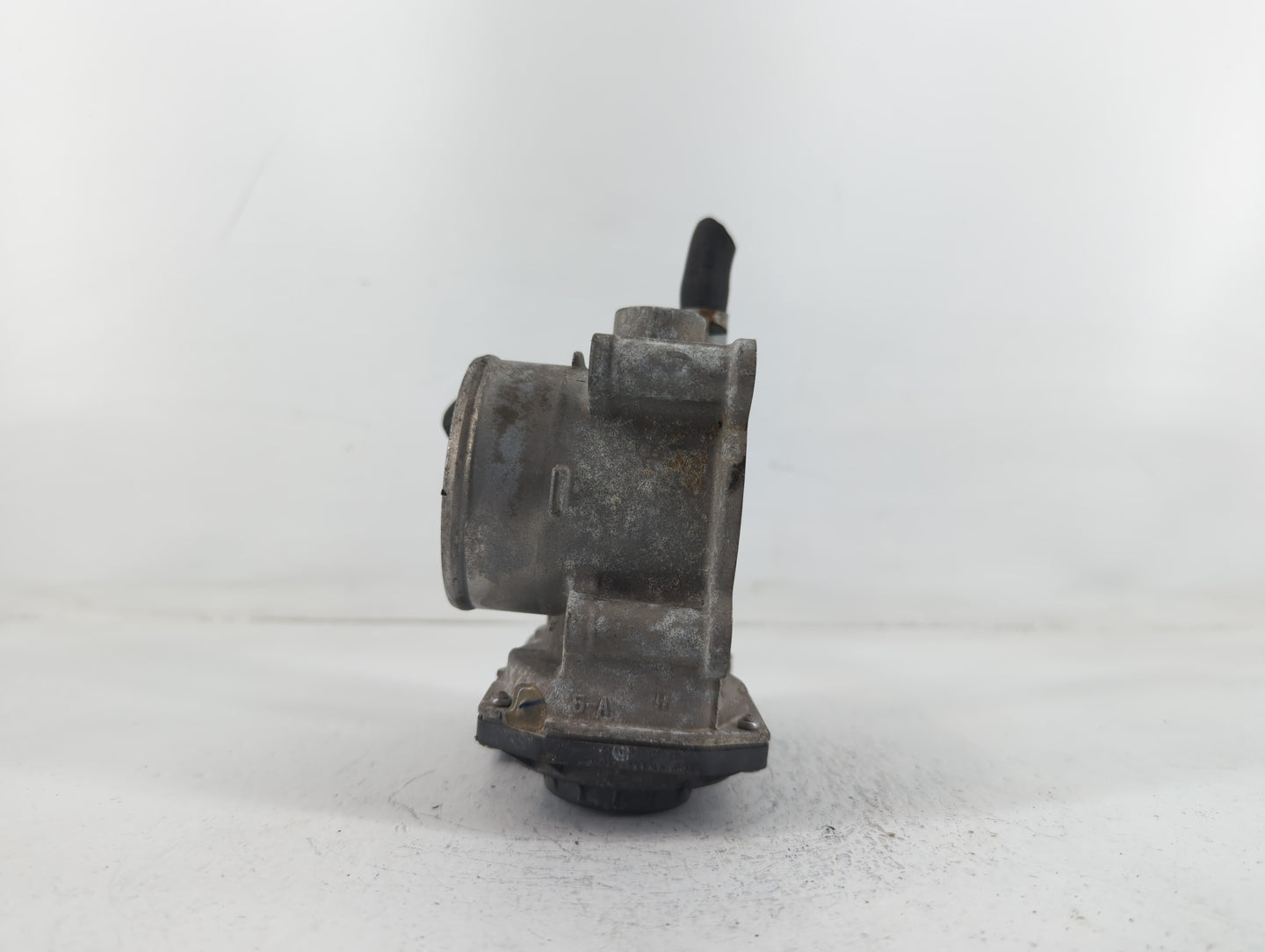 2011-2019 Toyota Corolla Throttle Body P/N:22030-0T080 Fits Fits 2011 2012 2013 2014 2015 2016 2017 2018 2019 OEM Used Auto 