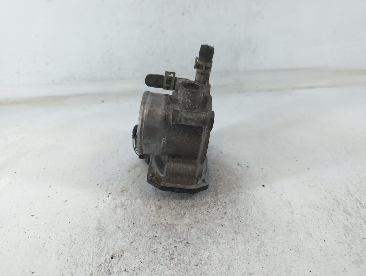 2011-2019 Toyota Corolla Throttle Body P/N:22030-0T080 Fits Fits 2011 2012 2013 2014 2015 2016 2017 2018 2019 OEM Used Auto 