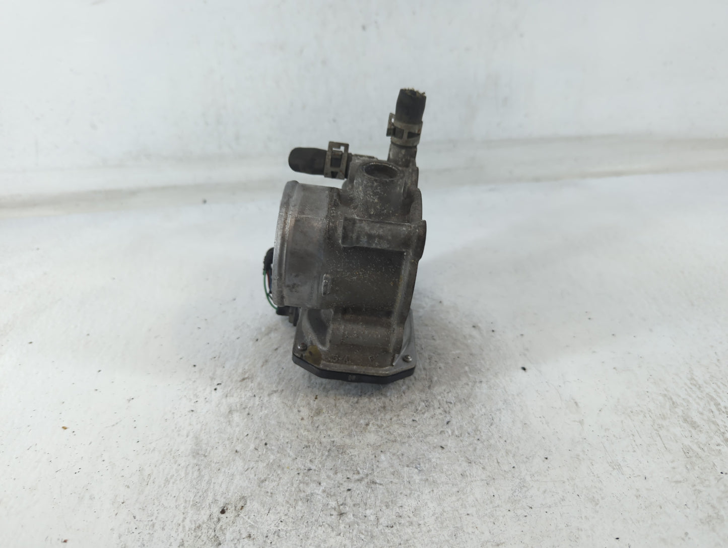 2011-2019 Toyota Corolla Throttle Body P/N:22030-0T080 Fits Fits 2011 2012 2013 2014 2015 2016 2017 2018 2019 OEM Used Auto 