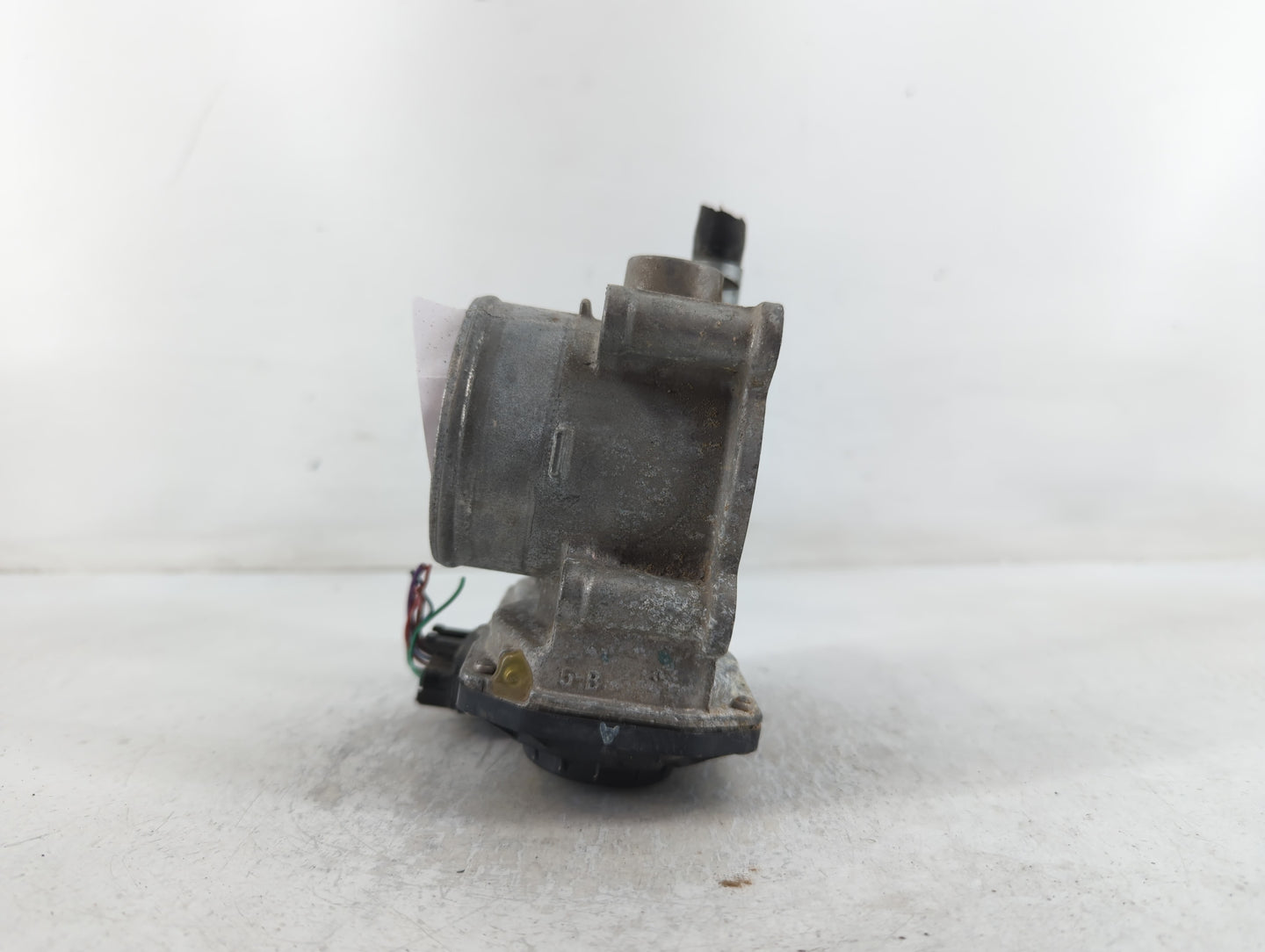 2011-2019 Toyota Corolla Throttle Body P/N:22030-0T080 Fits Fits 2011 2012 2013 2014 2015 2016 2017 2018 2019 OEM Used Auto 