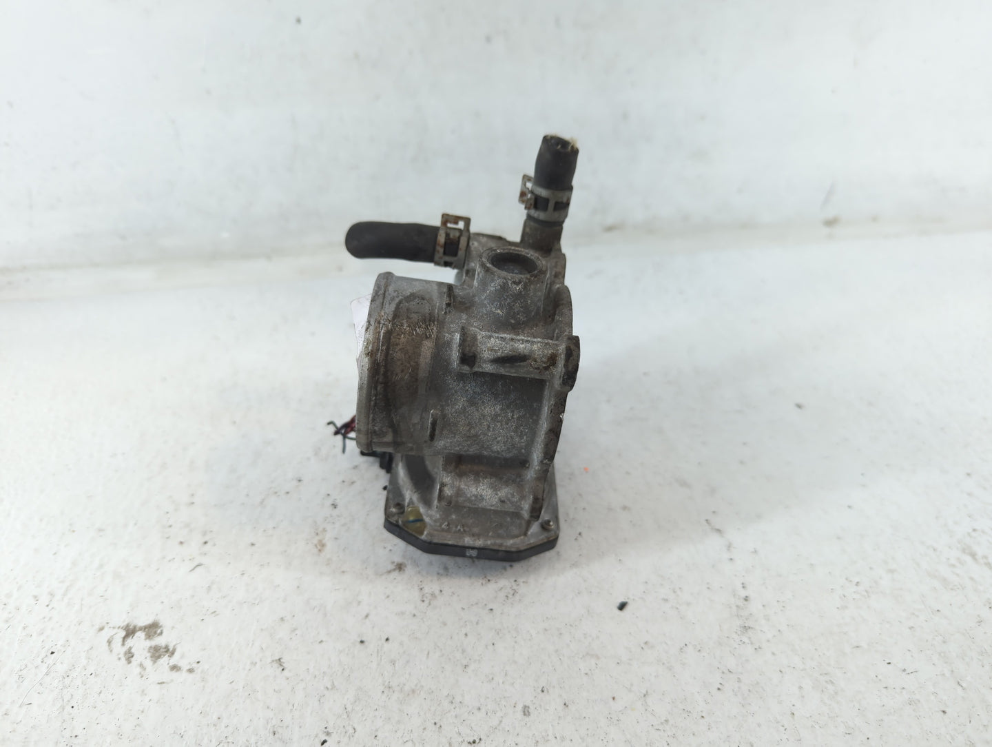 2011-2019 Toyota Corolla Throttle Body P/N:22030-0T080 Fits Fits 2011 2012 2013 2014 2015 2016 2017 2018 2019 OEM Used Auto 
