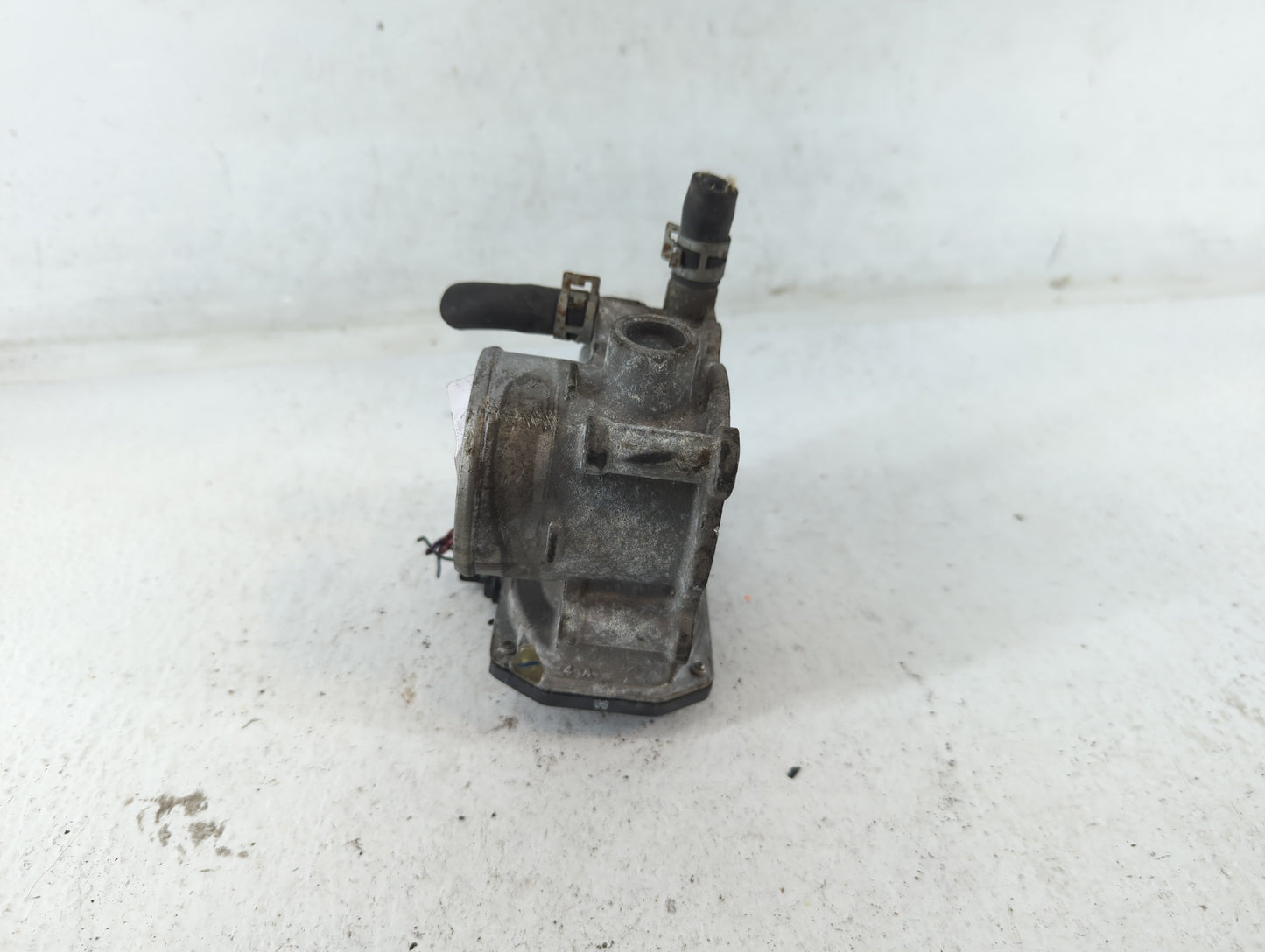 2011-2019 Toyota Corolla Throttle Body P/N:22030-0T080 Fits Fits 2011 2012 2013 2014 2015 2016 2017 2018 2019 OEM Used Auto 