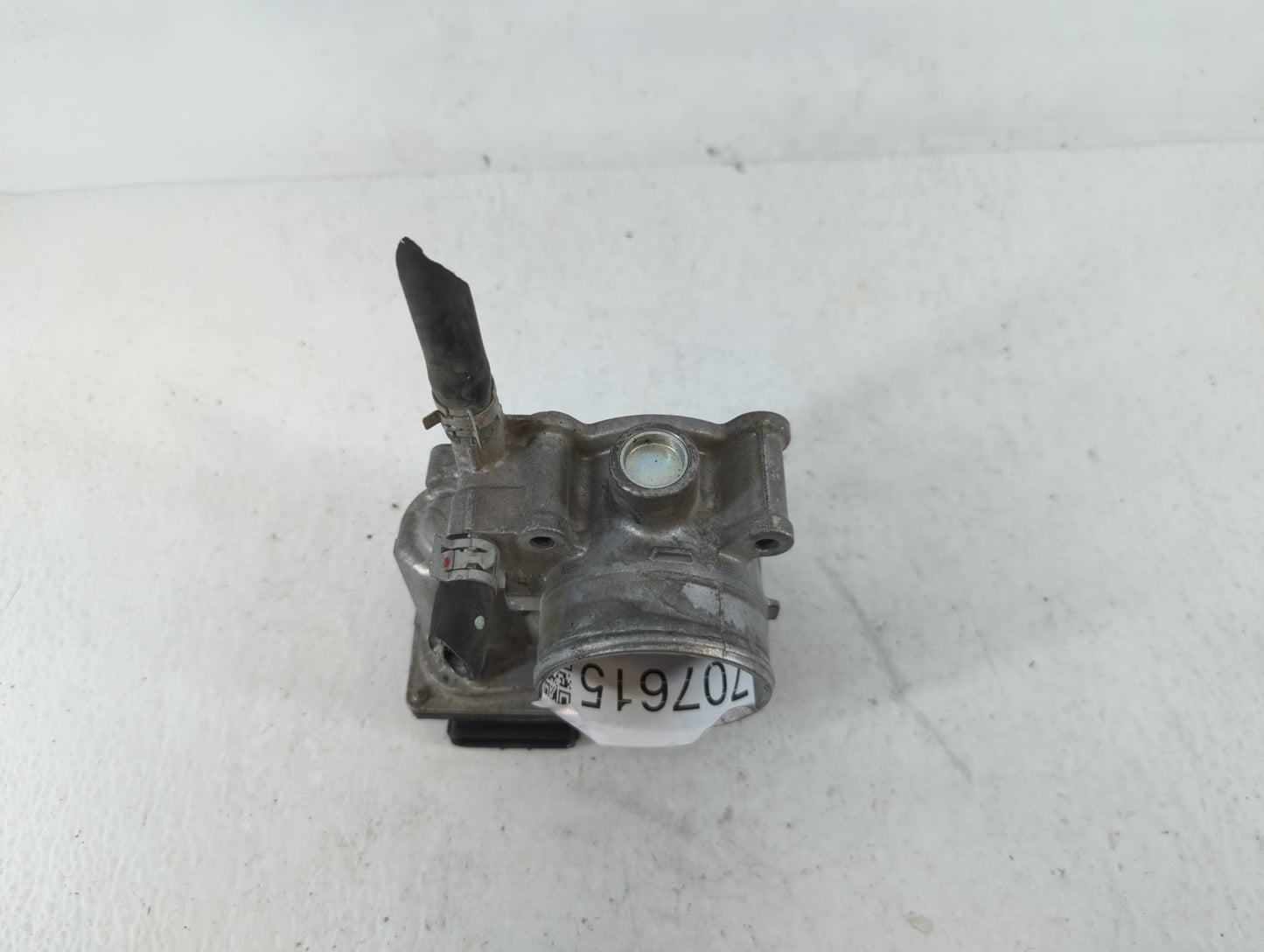 2011-2019 Toyota Corolla Throttle Body P/N:22030-0T080 Fits Fits 2011 2012 2013 2014 2015 2016 2017 2018 2019 OEM Used Auto 
