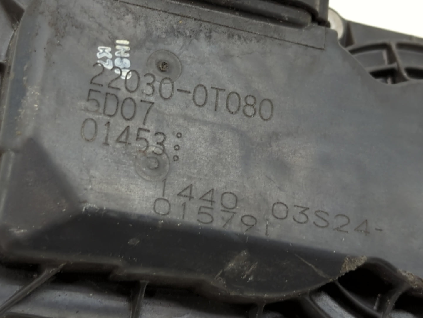 2011-2019 Toyota Corolla Throttle Body P/N:22030-0T080 Fits Fits 2011 2012 2013 2014 2015 2016 2017 2018 2019 OEM Used Auto 