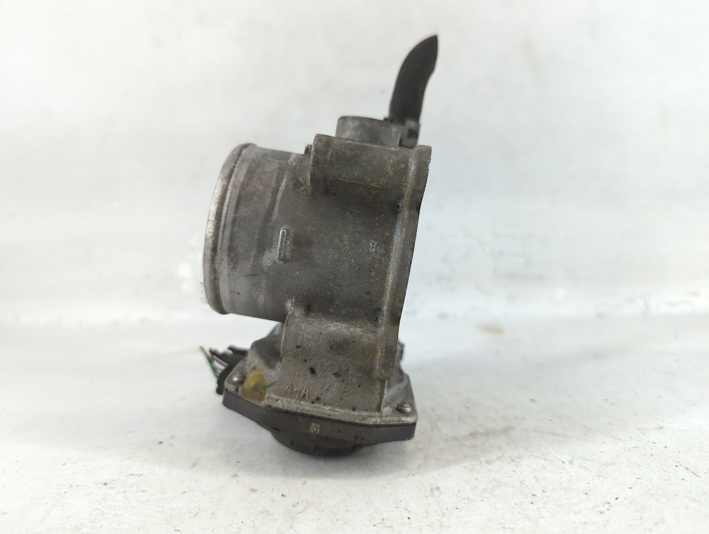 2011-2019 Toyota Corolla Throttle Body P/N:22030-0T080 Fits Fits 2011 2012 2013 2014 2015 2016 2017 2018 2019 OEM Used Auto 