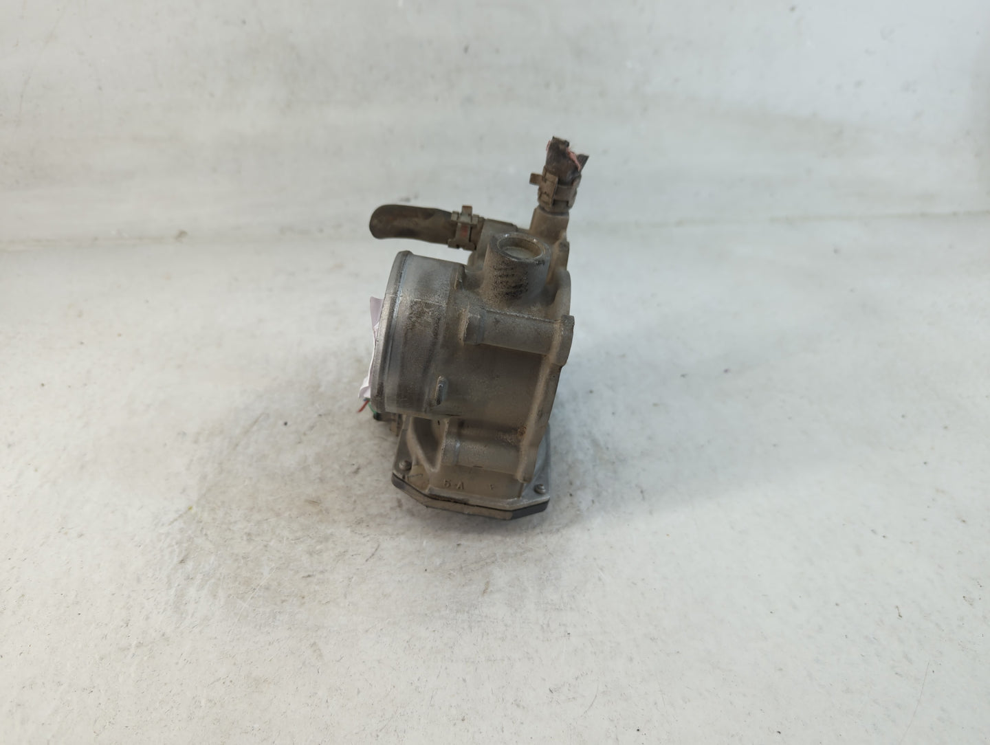 2011-2019 Toyota Corolla Throttle Body P/N:22030-0T080 Fits Fits 2011 2012 2013 2014 2015 2016 2017 2018 2019 OEM Used Auto 