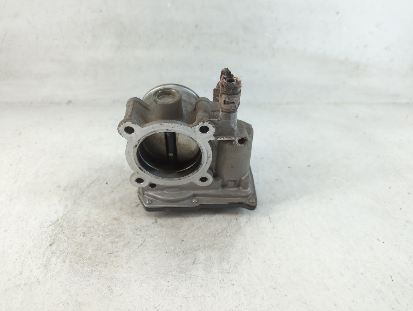 2011-2019 Toyota Corolla Throttle Body P/N:22030-0T080 Fits Fits 2011 2012 2013 2014 2015 2016 2017 2018 2019 OEM Used Auto 